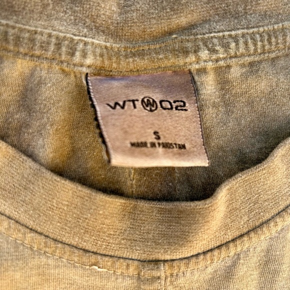 WT02 Tee Shirt Men's Short Sleeve Surface Dyed Tee with Cut Details Sz. Small - Picture 3 of 8